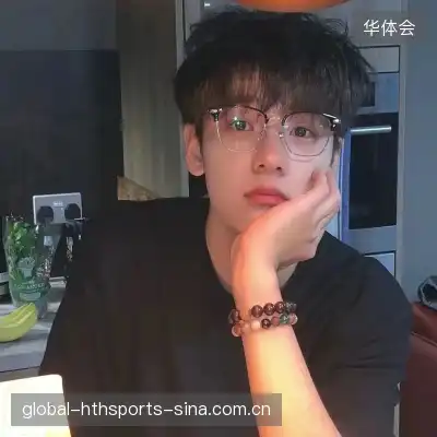 岑宝菱